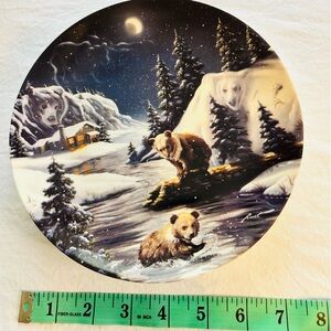 Bradford Exchange porcelain collectors plate, a hidden world, bears